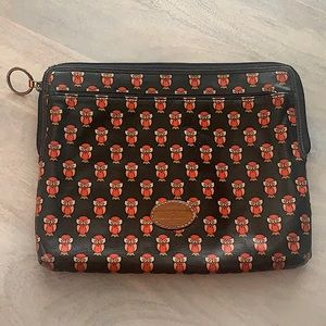 FOSSIL owl clutch